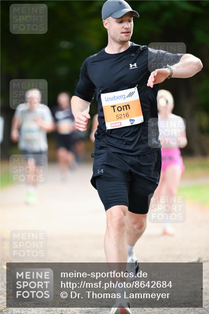 31.08.2025 - 21. Blankeneser Heldenlauf Dr. Thomas Lammeyer http://msf.ph/oto/8642684 31.08.2025 11:07:37 Laufen 5216, 1 meine-sportfotos.de