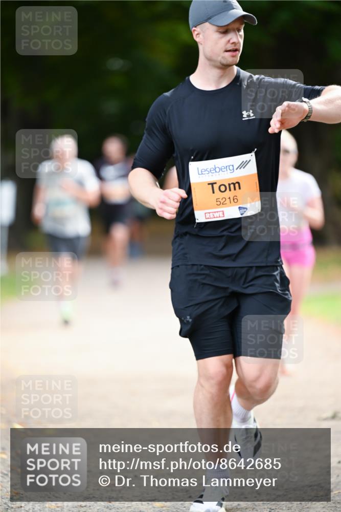 31.08.2025 - 21. Blankeneser Heldenlauf Dr. Thomas Lammeyer http://msf.ph/oto/8642685 31.08.2025 11:07:37 Laufen 5216 meine-sportfotos.de