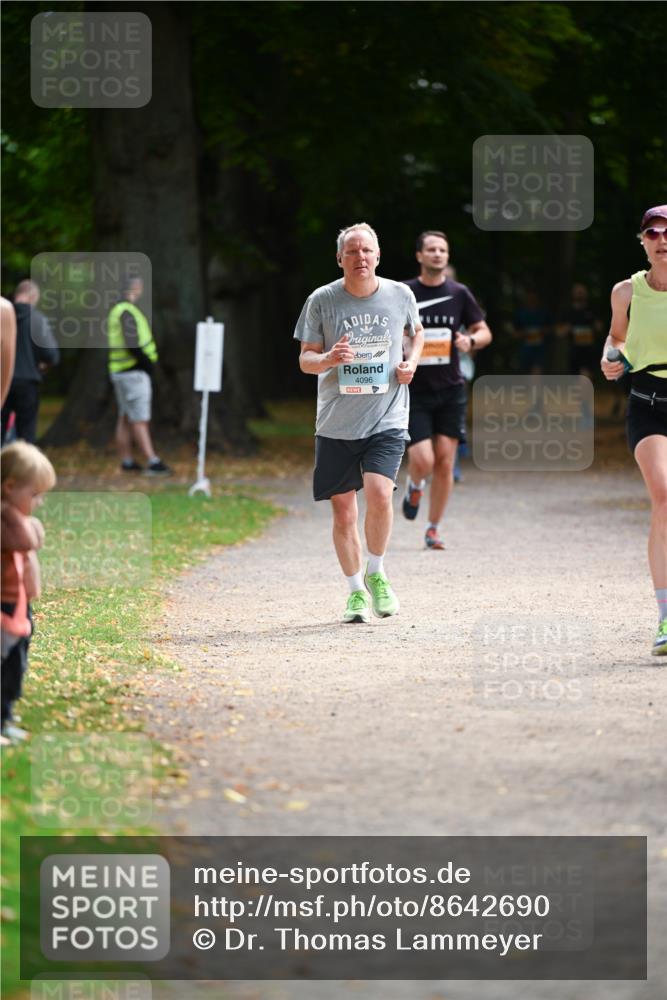 31.08.2025 - 21. Blankeneser Heldenlauf Dr. Thomas Lammeyer http://msf.ph/oto/8642690 31.08.2025 11:07:38 Laufen 4096 meine-sportfotos.de