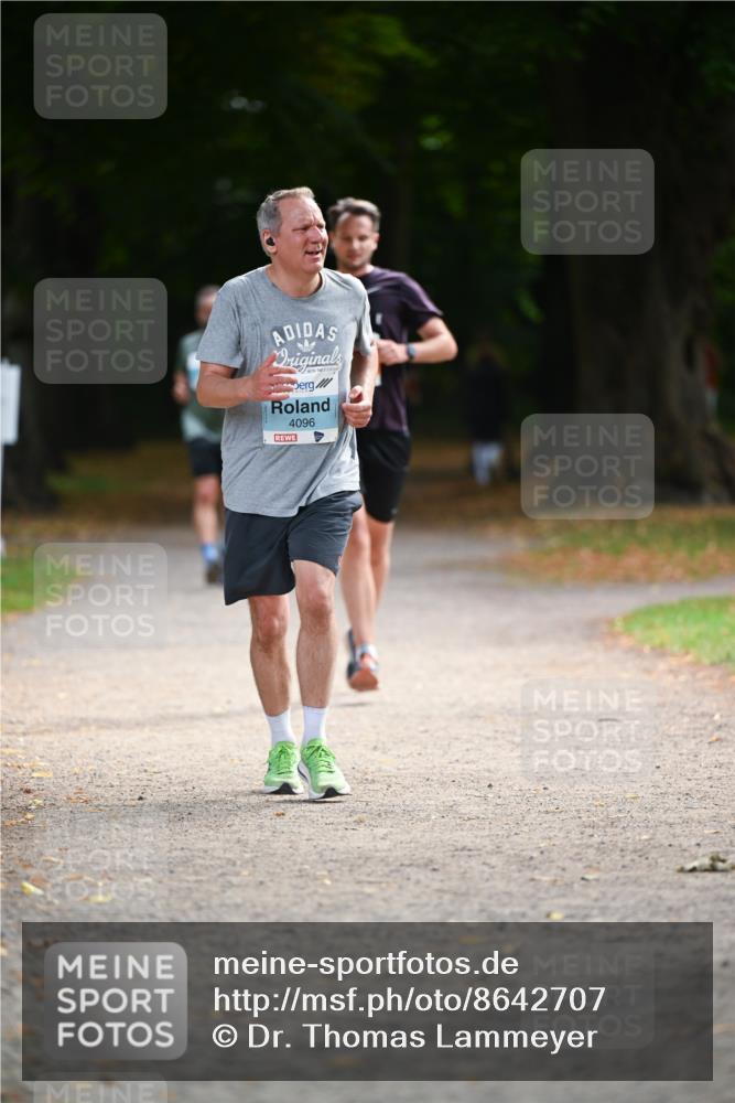 31.08.2025 - 21. Blankeneser Heldenlauf Dr. Thomas Lammeyer http://msf.ph/oto/8642707 31.08.2025 11:07:40 Laufen 4096 meine-sportfotos.de