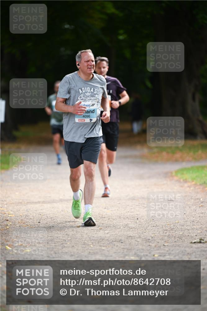 31.08.2025 - 21. Blankeneser Heldenlauf Dr. Thomas Lammeyer http://msf.ph/oto/8642708 31.08.2025 11:07:40 Laufen 4096 meine-sportfotos.de