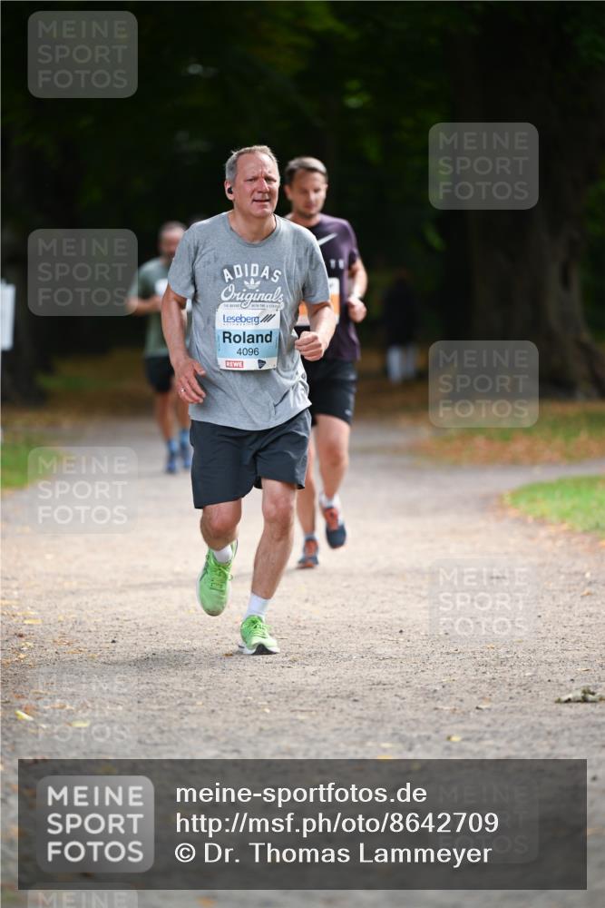 31.08.2025 - 21. Blankeneser Heldenlauf Dr. Thomas Lammeyer http://msf.ph/oto/8642709 31.08.2025 11:07:41 Laufen 4096 meine-sportfotos.de