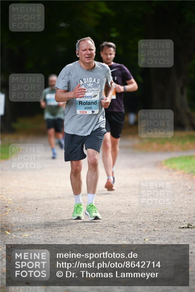 31.08.2025 - 21. Blankeneser Heldenlauf Dr. Thomas Lammeyer http://msf.ph/oto/8642714 31.08.2025 11:07:41 Laufen 4096 meine-sportfotos.de