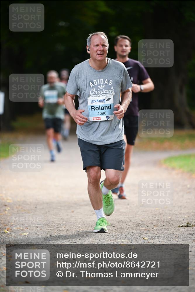 31.08.2025 - 21. Blankeneser Heldenlauf Dr. Thomas Lammeyer http://msf.ph/oto/8642721 31.08.2025 11:07:42 Laufen 3, 4096 meine-sportfotos.de