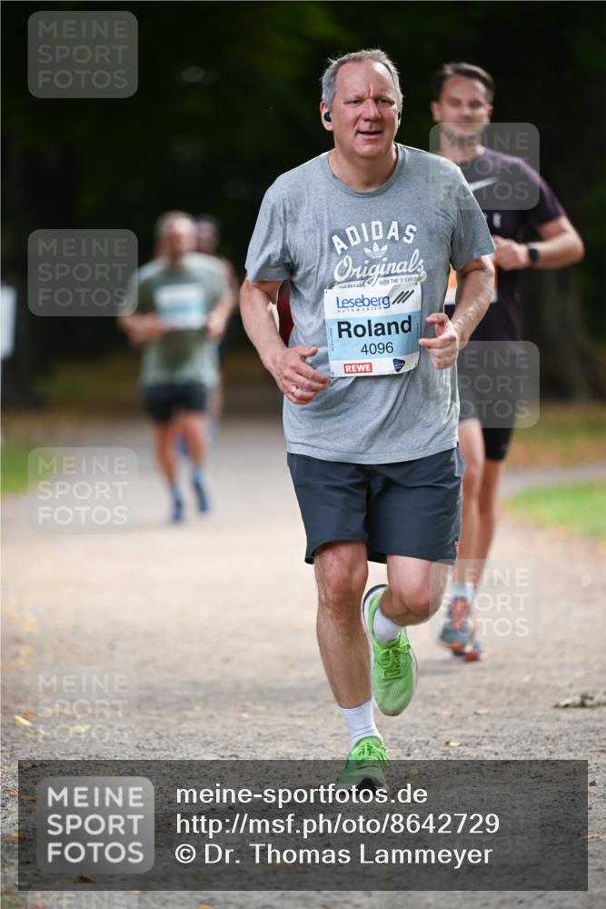 31.08.2025 - 21. Blankeneser Heldenlauf Dr. Thomas Lammeyer http://msf.ph/oto/8642729 31.08.2025 11:07:43 Laufen 3, 4096 meine-sportfotos.de