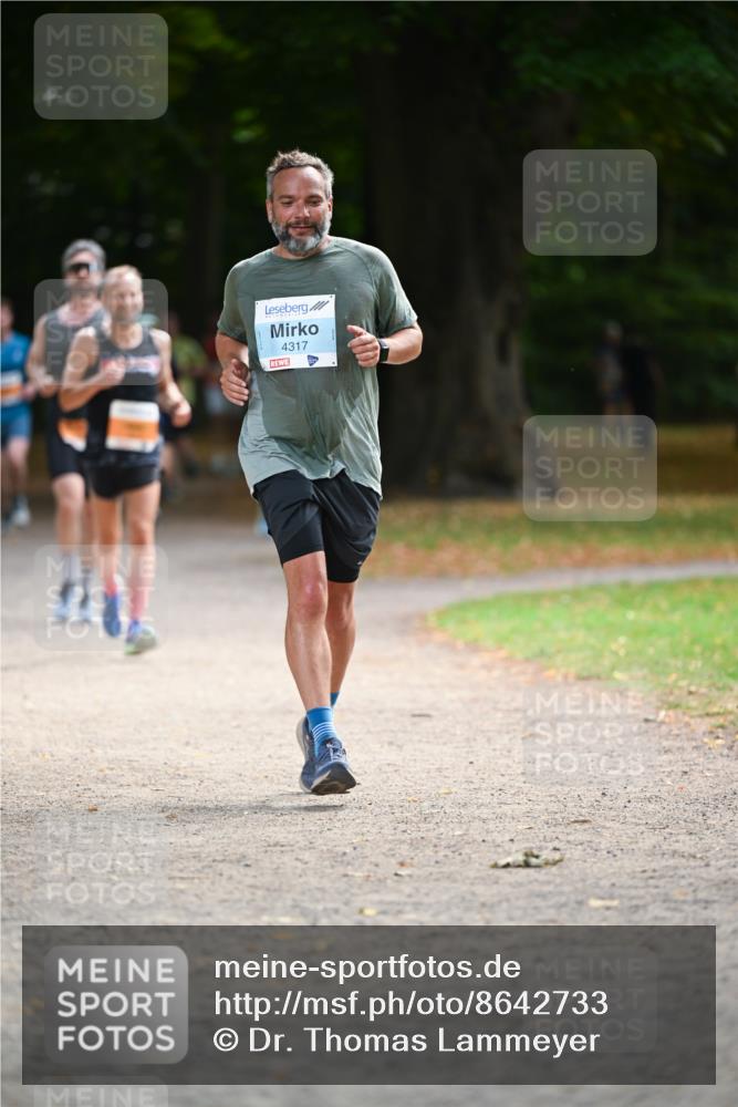 31.08.2025 - 21. Blankeneser Heldenlauf Dr. Thomas Lammeyer http://msf.ph/oto/8642733 31.08.2025 11:07:46 Laufen 4317 meine-sportfotos.de