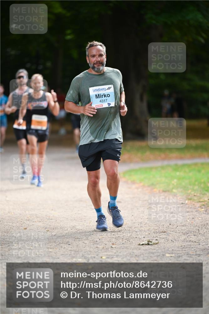31.08.2025 - 21. Blankeneser Heldenlauf Dr. Thomas Lammeyer http://msf.ph/oto/8642736 31.08.2025 11:07:46 Laufen 4317 meine-sportfotos.de