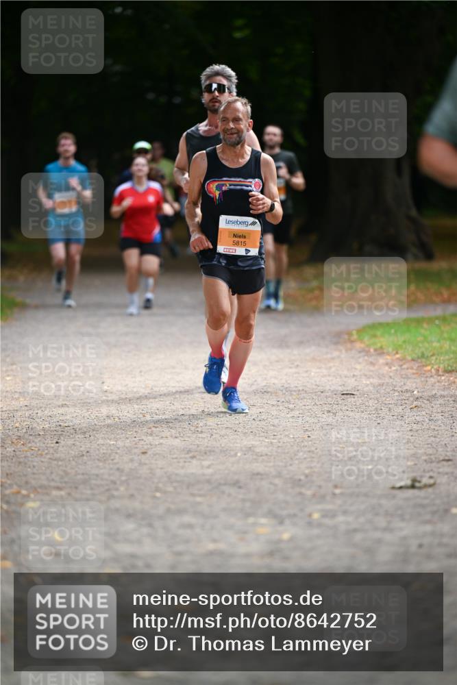31.08.2025 - 21. Blankeneser Heldenlauf Dr. Thomas Lammeyer http://msf.ph/oto/8642752 31.08.2025 11:07:48 Laufen 5815 meine-sportfotos.de