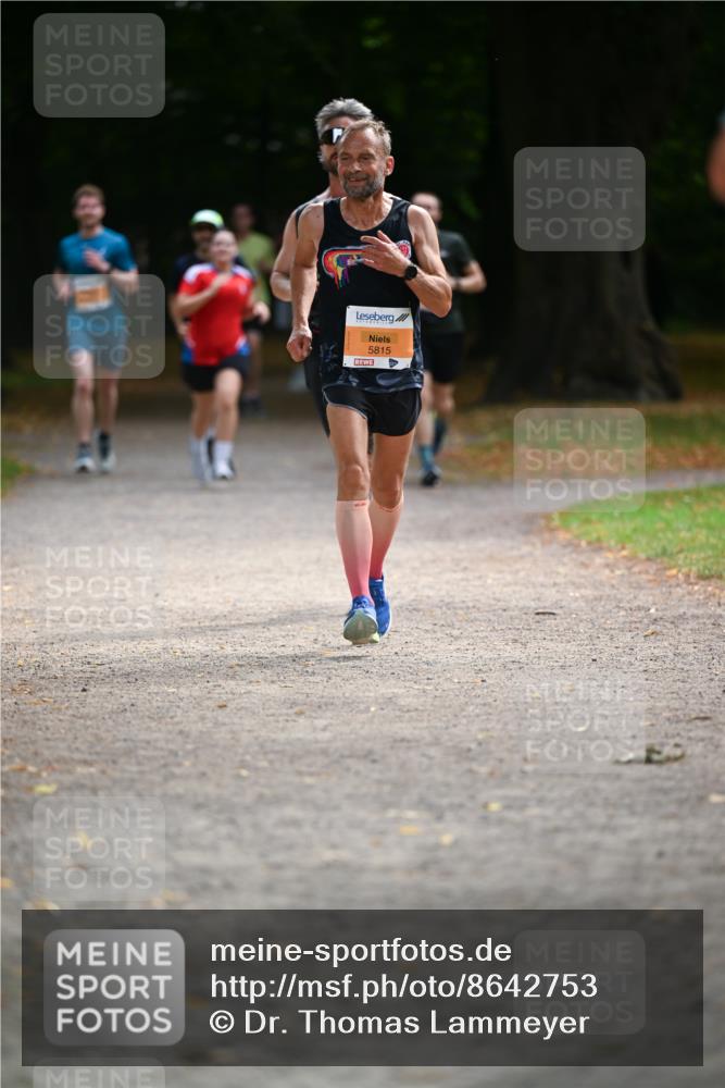 31.08.2025 - 21. Blankeneser Heldenlauf Dr. Thomas Lammeyer http://msf.ph/oto/8642753 31.08.2025 11:07:48 Laufen 5815 meine-sportfotos.de