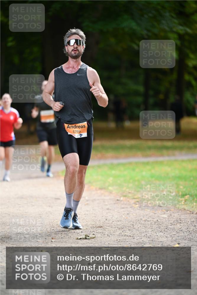 31.08.2025 - 21. Blankeneser Heldenlauf Dr. Thomas Lammeyer http://msf.ph/oto/8642769 31.08.2025 11:07:50 Laufen 5769 meine-sportfotos.de