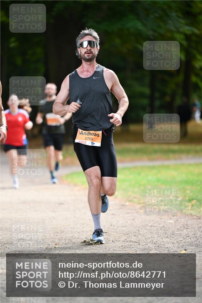 31.08.2025 - 21. Blankeneser Heldenlauf Dr. Thomas Lammeyer http://msf.ph/oto/8642771 31.08.2025 11:07:51 Laufen 5769 meine-sportfotos.de