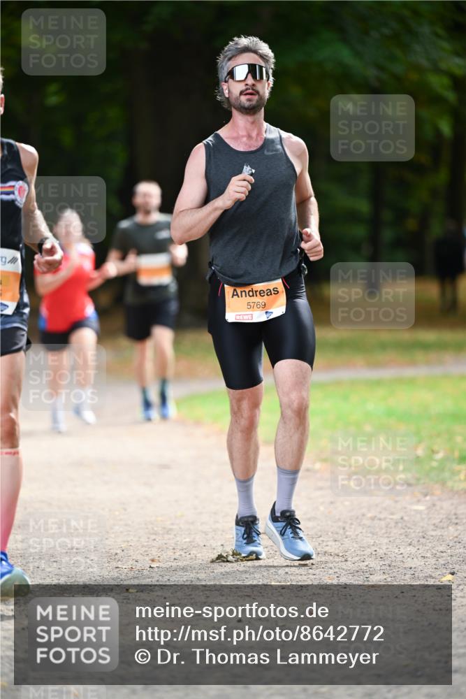31.08.2025 - 21. Blankeneser Heldenlauf Dr. Thomas Lammeyer http://msf.ph/oto/8642772 31.08.2025 11:07:51 Laufen 5769 meine-sportfotos.de