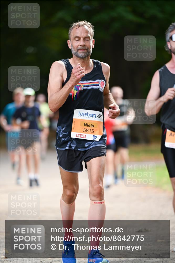 31.08.2025 - 21. Blankeneser Heldenlauf Dr. Thomas Lammeyer http://msf.ph/oto/8642775 31.08.2025 11:07:51 Laufen 5815 meine-sportfotos.de