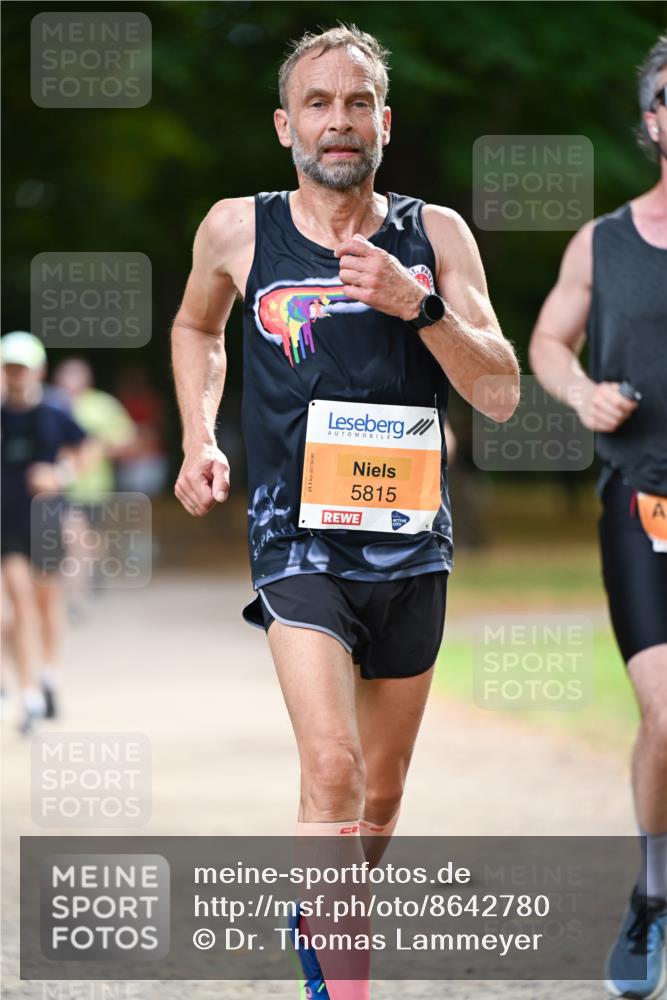 31.08.2025 - 21. Blankeneser Heldenlauf Dr. Thomas Lammeyer http://msf.ph/oto/8642780 31.08.2025 11:07:52 Laufen 21, 1, 5815 meine-sportfotos.de
