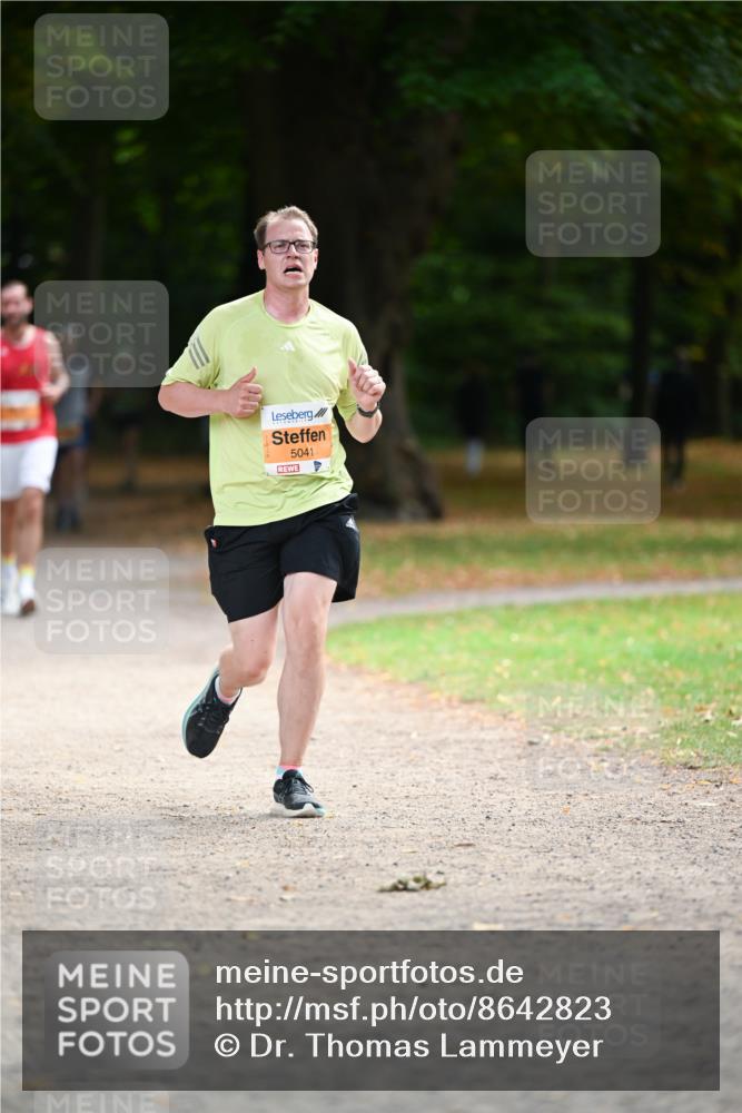 31.08.2025 - 21. Blankeneser Heldenlauf Dr. Thomas Lammeyer http://msf.ph/oto/8642823 31.08.2025 11:07:57 Laufen 5041 meine-sportfotos.de