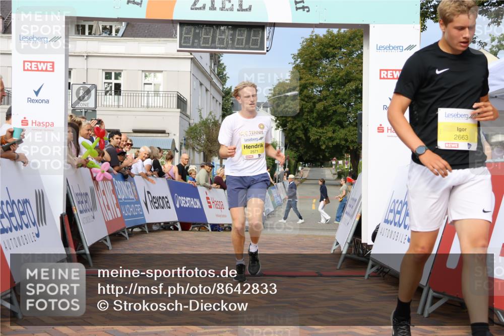 31.08.2025 - 21. Blankeneser Heldenlauf Strokosch-Dieckow http://msf.ph/oto/8642833 31.08.2025 10:13:14 Ziel 2571, 2663 meine-sportfotos.de