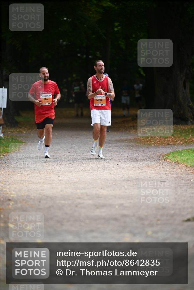 31.08.2025 - 21. Blankeneser Heldenlauf Dr. Thomas Lammeyer http://msf.ph/oto/8642835 31.08.2025 11:07:59 Laufen 5720, 5721 meine-sportfotos.de