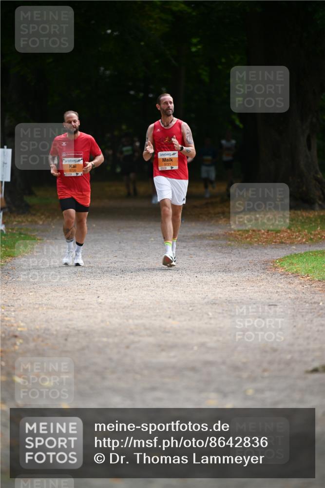 31.08.2025 - 21. Blankeneser Heldenlauf Dr. Thomas Lammeyer http://msf.ph/oto/8642836 31.08.2025 11:07:59 Laufen 5720, 5721 meine-sportfotos.de