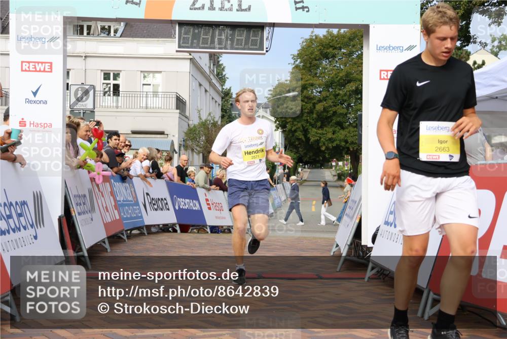 31.08.2025 - 21. Blankeneser Heldenlauf Strokosch-Dieckow http://msf.ph/oto/8642839 31.08.2025 10:13:14 Ziel 2571, 2663 meine-sportfotos.de