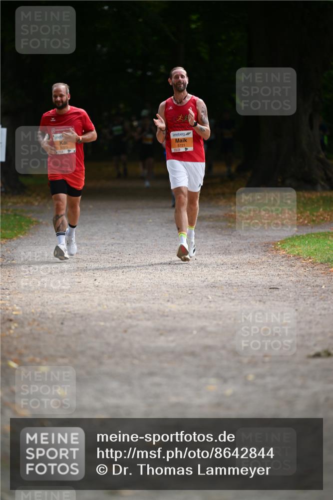 31.08.2025 - 21. Blankeneser Heldenlauf Dr. Thomas Lammeyer http://msf.ph/oto/8642844 31.08.2025 11:08:00 Laufen 5720, 5721 meine-sportfotos.de