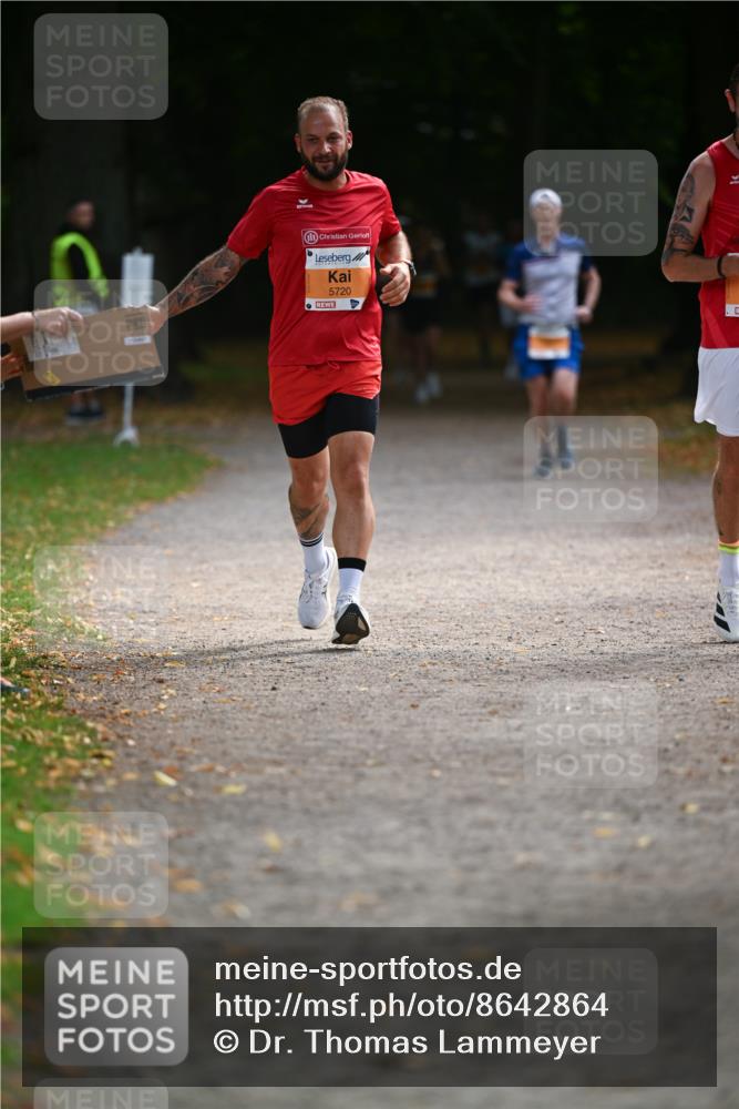 31.08.2025 - 21. Blankeneser Heldenlauf Dr. Thomas Lammeyer http://msf.ph/oto/8642864 31.08.2025 11:08:02 Laufen 5720 meine-sportfotos.de