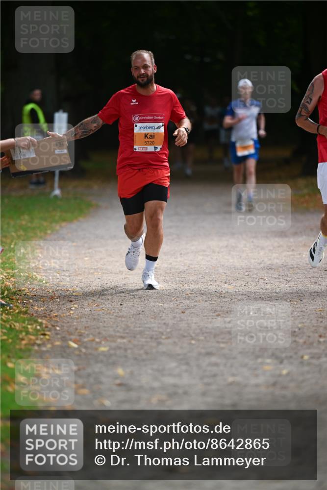 31.08.2025 - 21. Blankeneser Heldenlauf Dr. Thomas Lammeyer http://msf.ph/oto/8642865 31.08.2025 11:08:03 Laufen 5720 meine-sportfotos.de