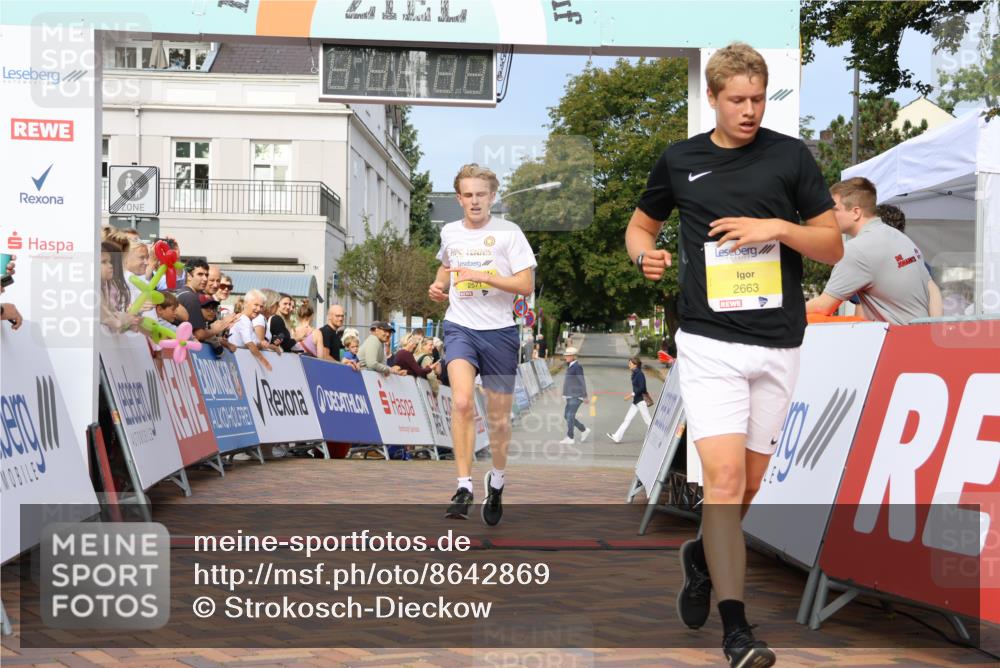 31.08.2025 - 21. Blankeneser Heldenlauf Strokosch-Dieckow http://msf.ph/oto/8642869 31.08.2025 10:13:14 Ziel 2571, 2663 meine-sportfotos.de