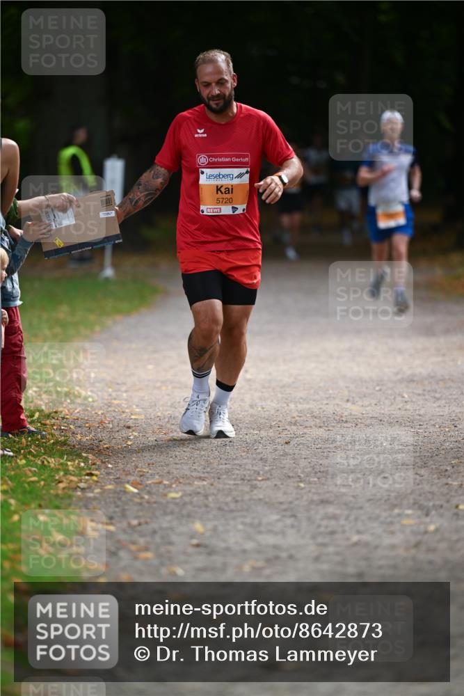 31.08.2025 - 21. Blankeneser Heldenlauf Dr. Thomas Lammeyer http://msf.ph/oto/8642873 31.08.2025 11:08:03 Laufen 5720 meine-sportfotos.de