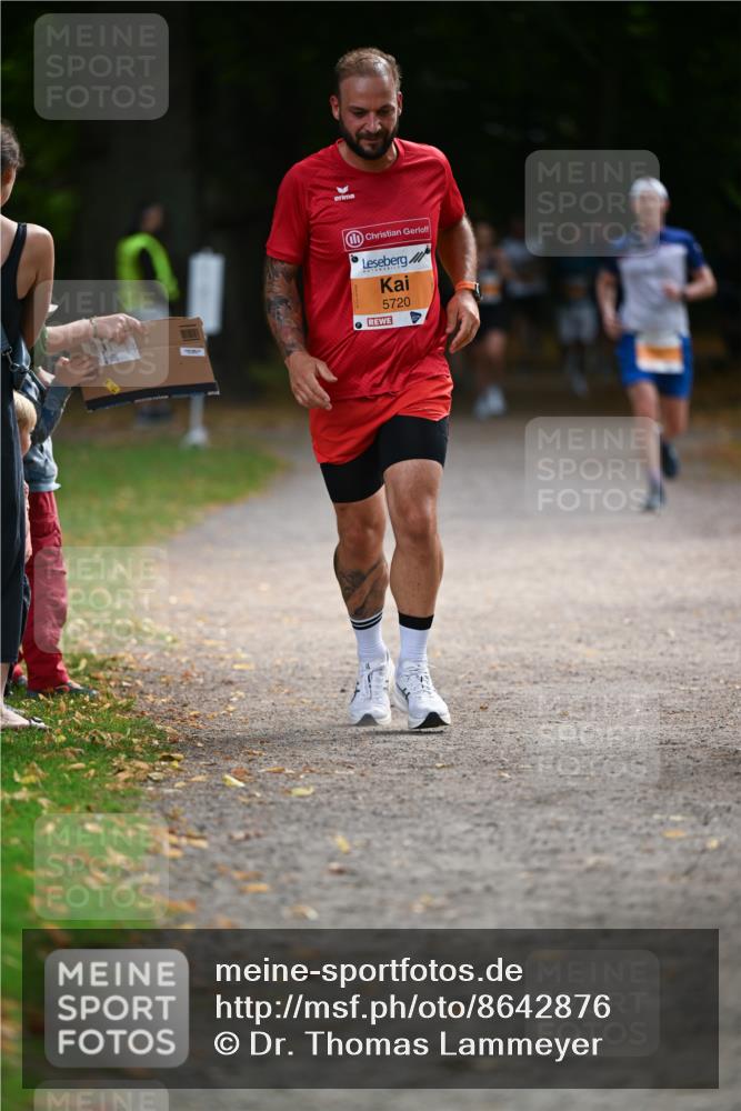 31.08.2025 - 21. Blankeneser Heldenlauf Dr. Thomas Lammeyer http://msf.ph/oto/8642876 31.08.2025 11:08:04 Laufen 5720 meine-sportfotos.de