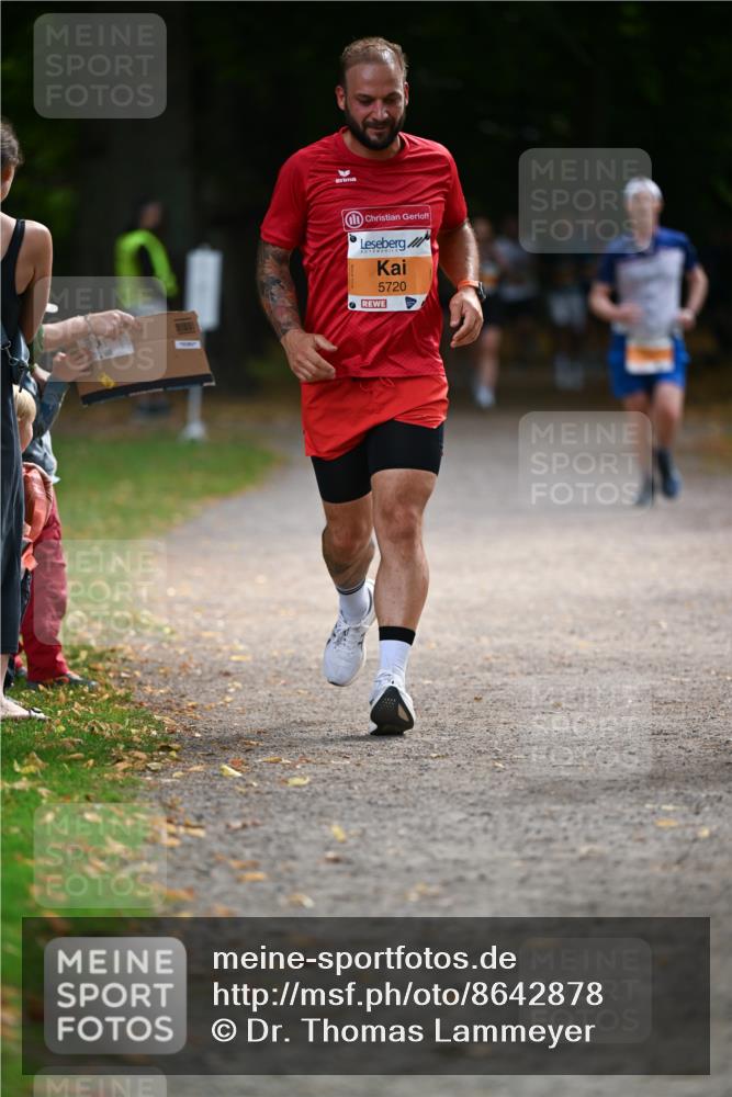 31.08.2025 - 21. Blankeneser Heldenlauf Dr. Thomas Lammeyer http://msf.ph/oto/8642878 31.08.2025 11:08:04 Laufen 5720 meine-sportfotos.de