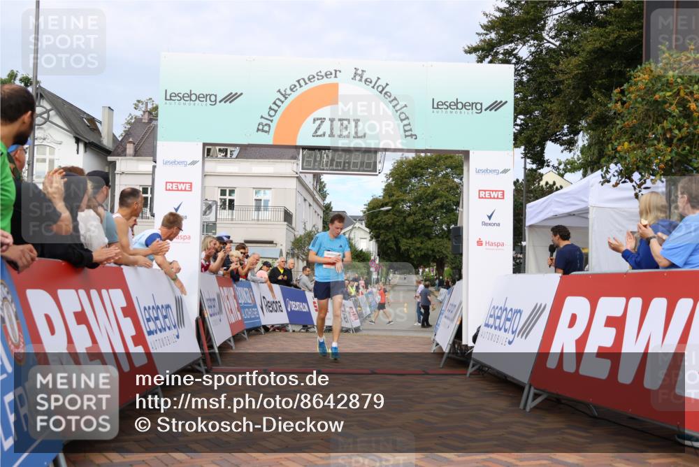 31.08.2025 - 21. Blankeneser Heldenlauf Strokosch-Dieckow http://msf.ph/oto/8642879 31.08.2025 09:31:37 Ziel 1155 meine-sportfotos.de