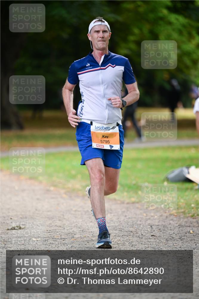 31.08.2025 - 21. Blankeneser Heldenlauf Dr. Thomas Lammeyer http://msf.ph/oto/8642890 31.08.2025 11:08:10 Laufen 5795 meine-sportfotos.de