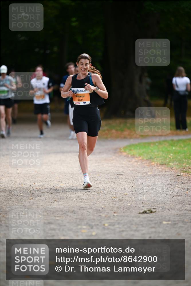 31.08.2025 - 21. Blankeneser Heldenlauf Dr. Thomas Lammeyer http://msf.ph/oto/8642900 31.08.2025 11:08:13 Laufen 5821 meine-sportfotos.de