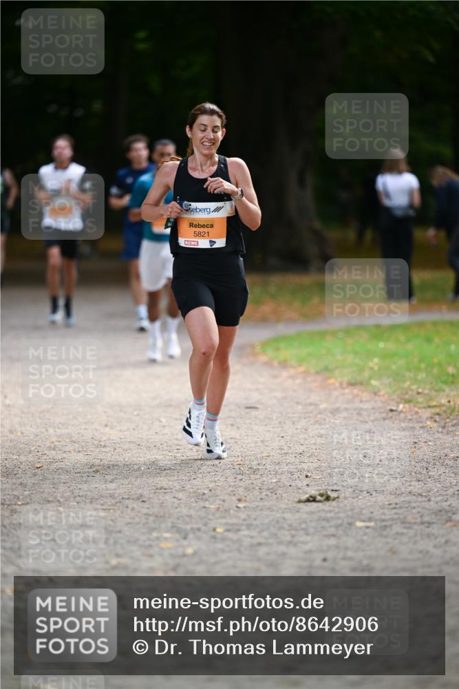 31.08.2025 - 21. Blankeneser Heldenlauf Dr. Thomas Lammeyer http://msf.ph/oto/8642906 31.08.2025 11:08:13 Laufen 5821 meine-sportfotos.de