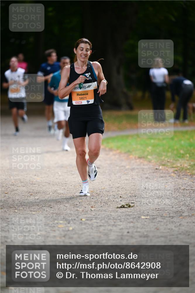 31.08.2025 - 21. Blankeneser Heldenlauf Dr. Thomas Lammeyer http://msf.ph/oto/8642908 31.08.2025 11:08:14 Laufen 5821 meine-sportfotos.de