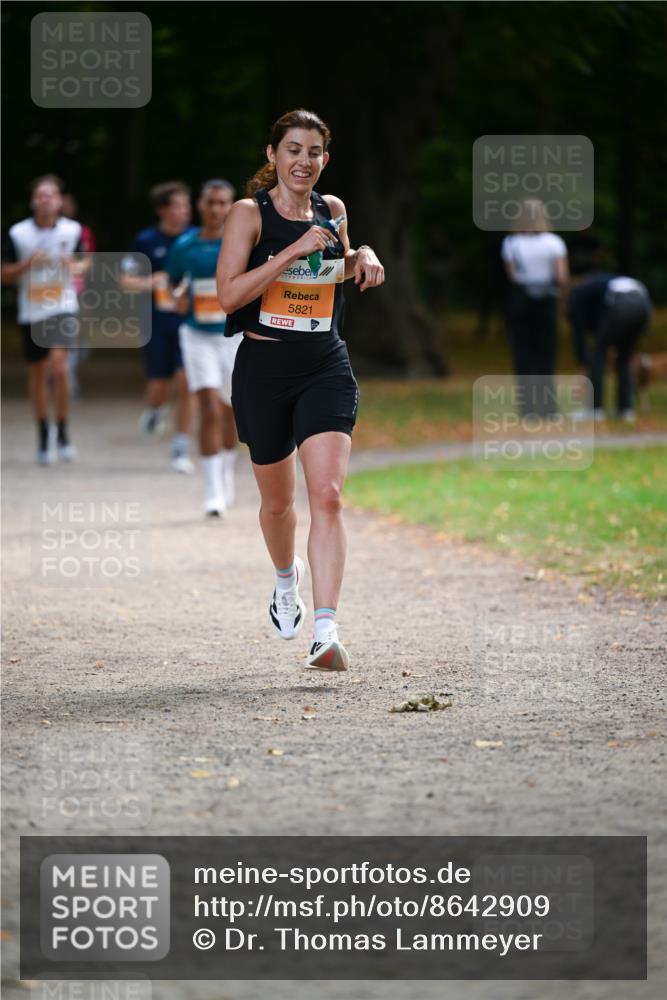 31.08.2025 - 21. Blankeneser Heldenlauf Dr. Thomas Lammeyer http://msf.ph/oto/8642909 31.08.2025 11:08:14 Laufen 5821 meine-sportfotos.de