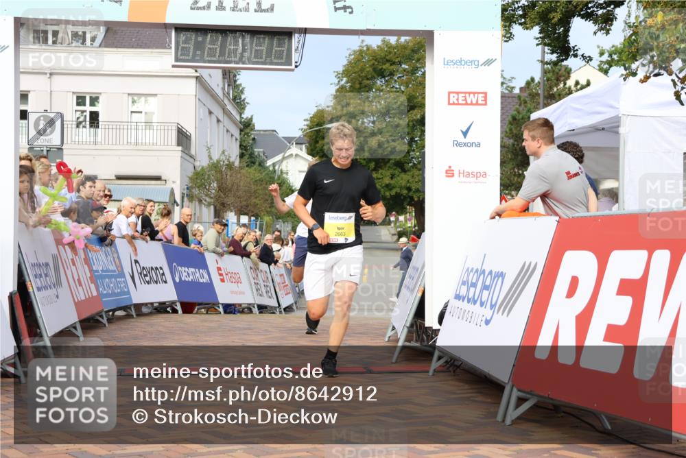 31.08.2025 - 21. Blankeneser Heldenlauf Strokosch-Dieckow http://msf.ph/oto/8642912 31.08.2025 10:13:13 Ziel 2571, 2663 meine-sportfotos.de