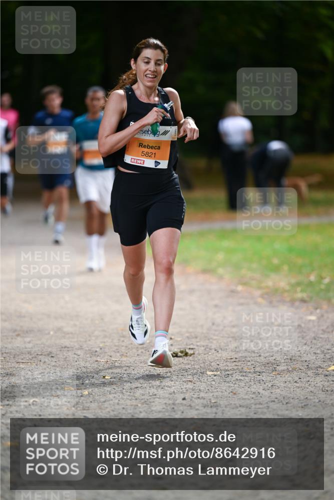 31.08.2025 - 21. Blankeneser Heldenlauf Dr. Thomas Lammeyer http://msf.ph/oto/8642916 31.08.2025 11:08:14 Laufen 5821 meine-sportfotos.de