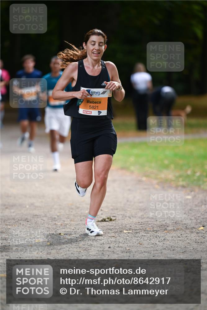 31.08.2025 - 21. Blankeneser Heldenlauf Dr. Thomas Lammeyer http://msf.ph/oto/8642917 31.08.2025 11:08:15 Laufen 5821 meine-sportfotos.de