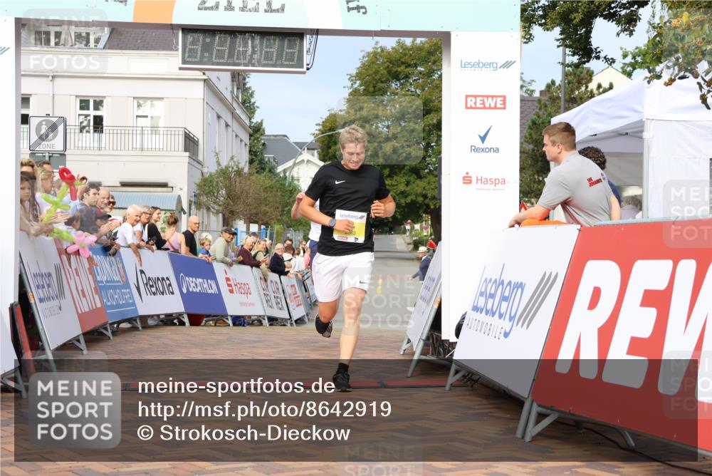 31.08.2025 - 21. Blankeneser Heldenlauf Strokosch-Dieckow http://msf.ph/oto/8642919 31.08.2025 10:13:13 Ziel 2571, 2663 meine-sportfotos.de