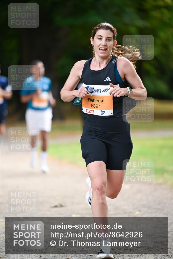 31.08.2025 - 21. Blankeneser Heldenlauf Dr. Thomas Lammeyer http://msf.ph/oto/8642926 31.08.2025 11:08:16 Laufen 5821 meine-sportfotos.de