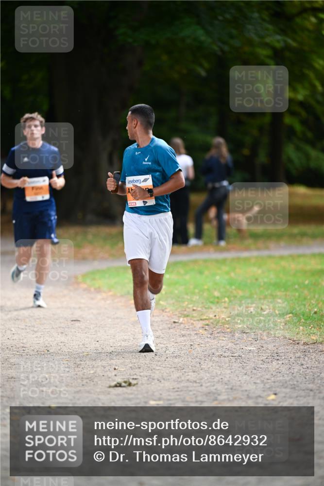 31.08.2025 - 21. Blankeneser Heldenlauf Dr. Thomas Lammeyer http://msf.ph/oto/8642932 31.08.2025 11:08:17 Laufen  meine-sportfotos.de