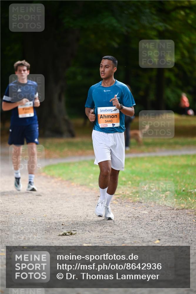 31.08.2025 - 21. Blankeneser Heldenlauf Dr. Thomas Lammeyer http://msf.ph/oto/8642936 31.08.2025 11:08:17 Laufen 5440 meine-sportfotos.de