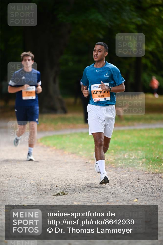31.08.2025 - 21. Blankeneser Heldenlauf Dr. Thomas Lammeyer http://msf.ph/oto/8642939 31.08.2025 11:08:17 Laufen 5440 meine-sportfotos.de