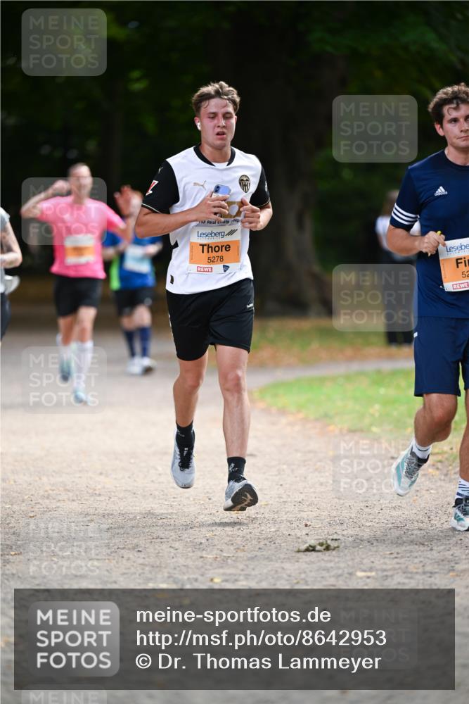 31.08.2025 - 21. Blankeneser Heldenlauf Dr. Thomas Lammeyer http://msf.ph/oto/8642953 31.08.2025 11:08:20 Laufen 5278, 52 meine-sportfotos.de