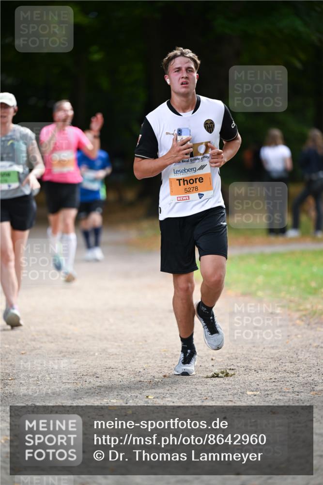 31.08.2025 - 21. Blankeneser Heldenlauf Dr. Thomas Lammeyer http://msf.ph/oto/8642960 31.08.2025 11:08:20 Laufen 5278 meine-sportfotos.de