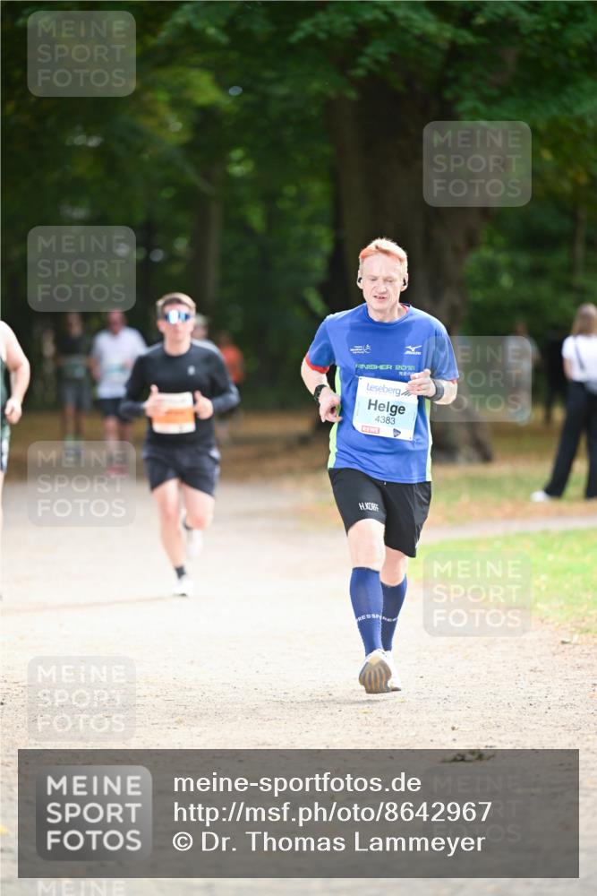 31.08.2025 - 21. Blankeneser Heldenlauf Dr. Thomas Lammeyer http://msf.ph/oto/8642967 31.08.2025 11:08:26 Laufen 2016, 4383 meine-sportfotos.de