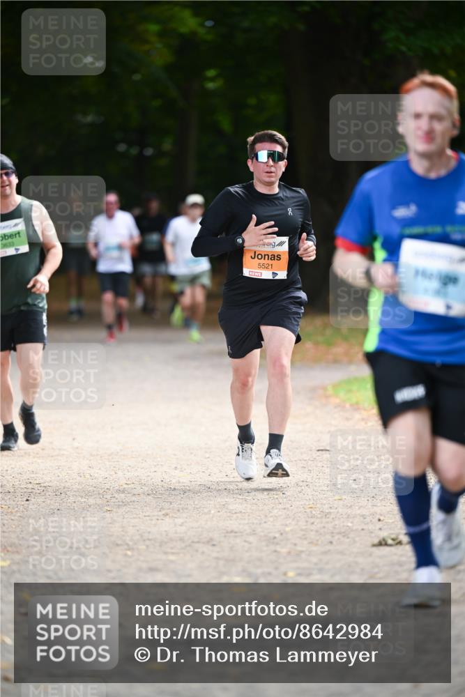 31.08.2025 - 21. Blankeneser Heldenlauf Dr. Thomas Lammeyer http://msf.ph/oto/8642984 31.08.2025 11:08:29 Laufen 3633, 5521, 4 meine-sportfotos.de