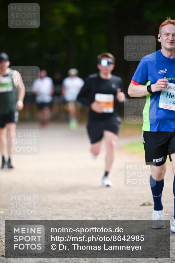 31.08.2025 - 21. Blankeneser Heldenlauf Dr. Thomas Lammeyer http://msf.ph/oto/8642985 31.08.2025 11:08:29 Laufen 438 meine-sportfotos.de