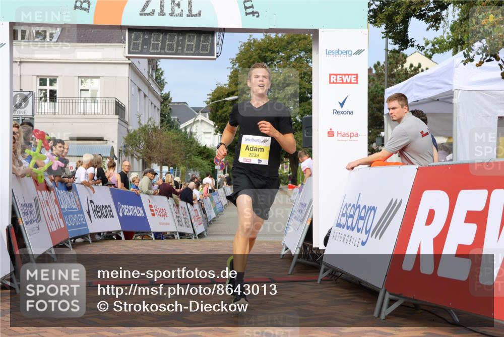 31.08.2025 - 21. Blankeneser Heldenlauf Strokosch-Dieckow http://msf.ph/oto/8643013 31.08.2025 10:13:02 Ziel 2239 meine-sportfotos.de